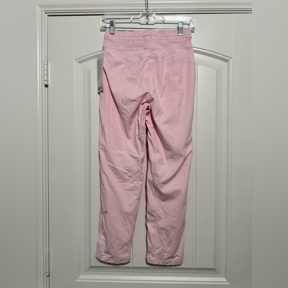 NWT Lululemon Dance Studio Mid-Rise Lined Crop 25" in Strawberry Milkshake - Picture 3 of 4